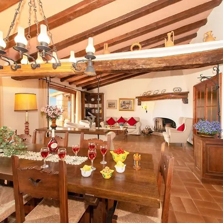 Sleeps 12 Pool Wifi