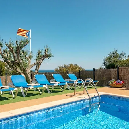 Sleeps 12 Pool Wifi