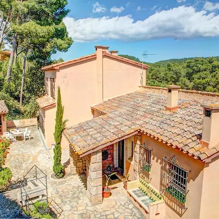 Sleeps 12 Pool Wifi Villa