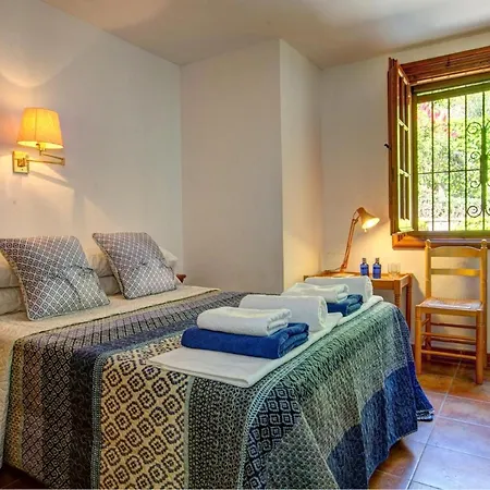 Sleeps 12 Pool Wifi Villa *