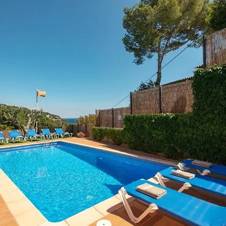 Sleeps 12 Pool Wifi